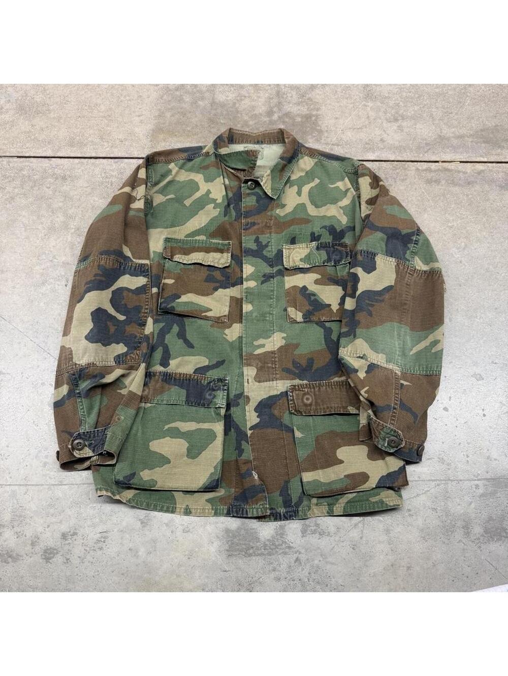 vintage military woodland camo battle dress uniform button down shirt medium